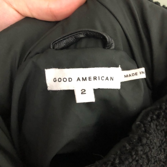 Good American Sherpa Faux Leather Puffer Cocoon in Black Size Medium - Picture 12 of 16